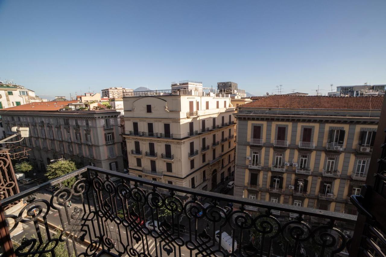 Апартаменты Bnb Al Centro E Meglio, Napoli Экстерьер фото
